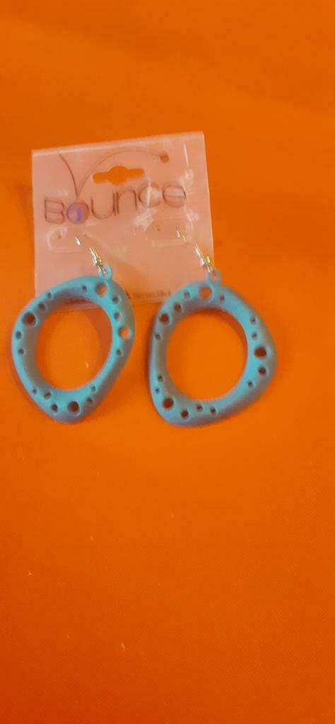 Boucle d'oreille pendante, Bijoux, Sacs & Beauté, Boucles d'oreilles, Neuf, Enlèvement ou Envoi, Autres matériaux, Bleu