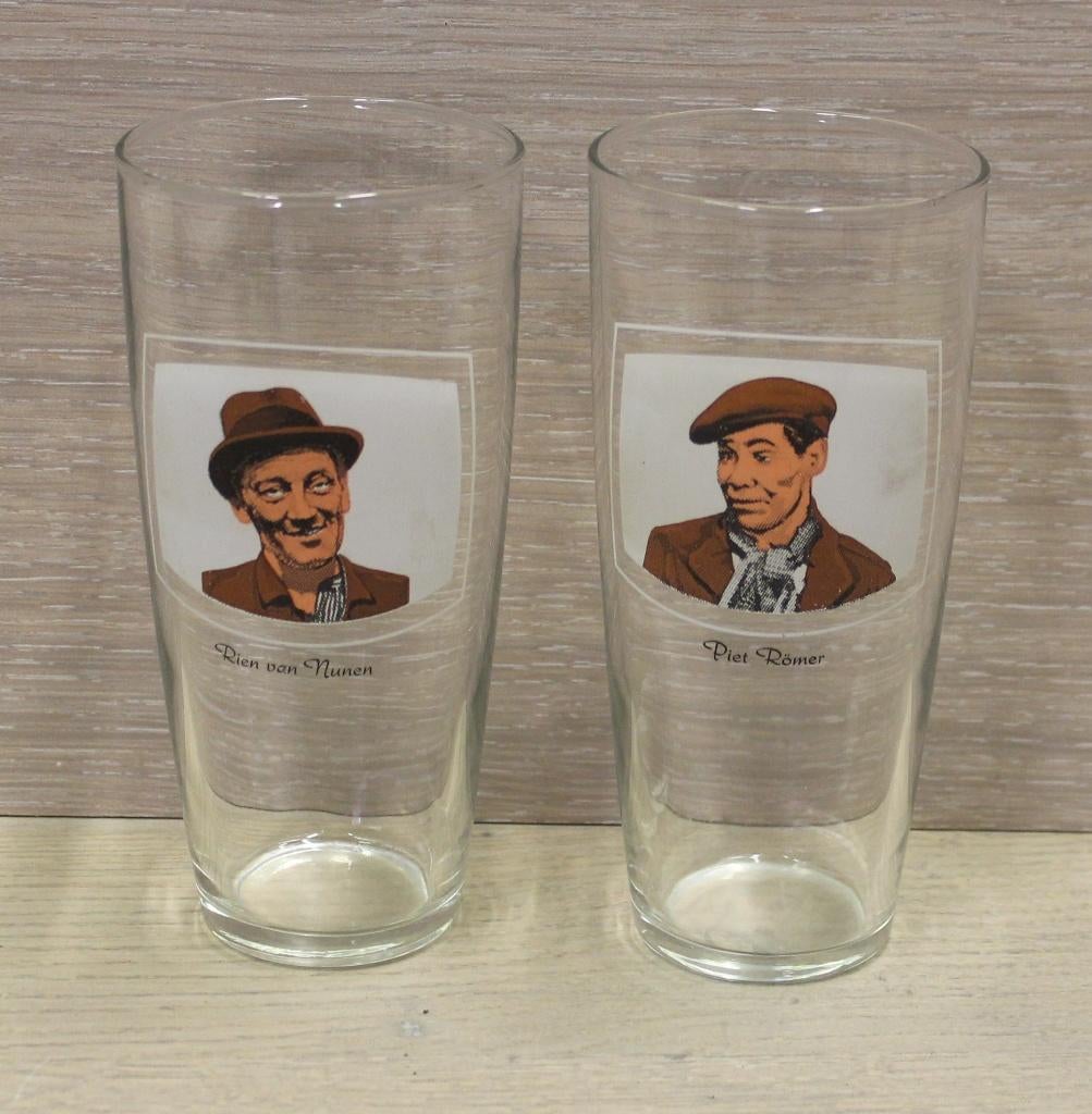 2 OUDE RETRO GLAZEN, Verzamelen, Verzenden, Nieuw