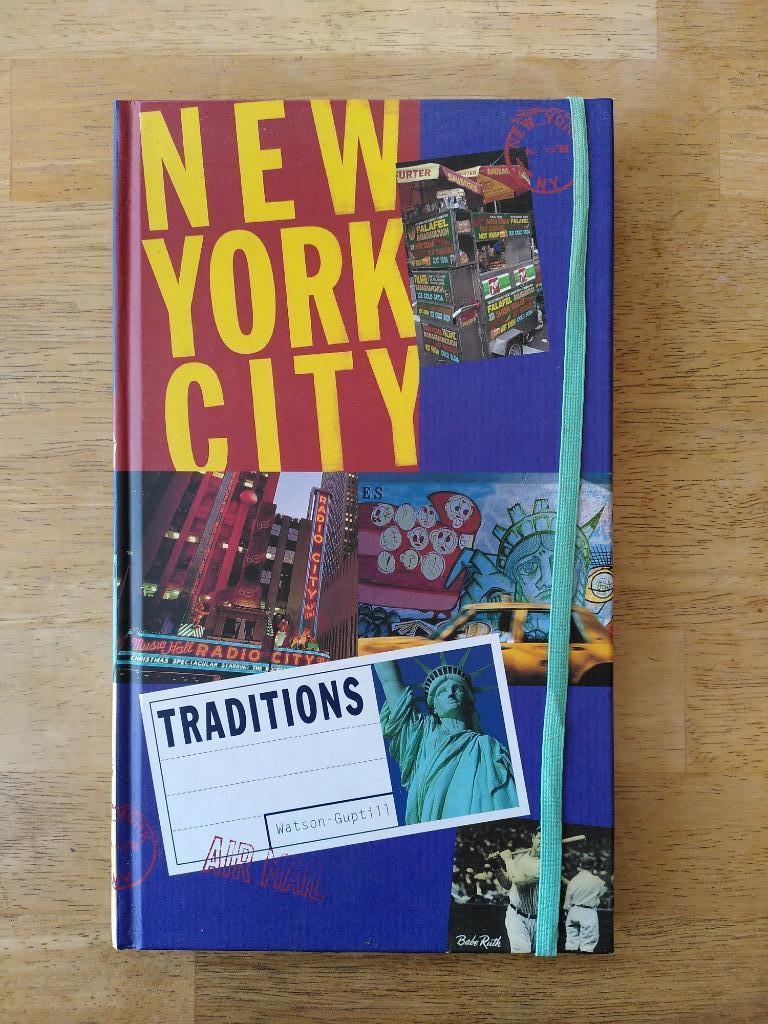 New York City - Traditions, Livres, Guides touristiques, Guide ou Livre de voyage, Autres marques, Enlèvement ou Envoi, Comme neuf