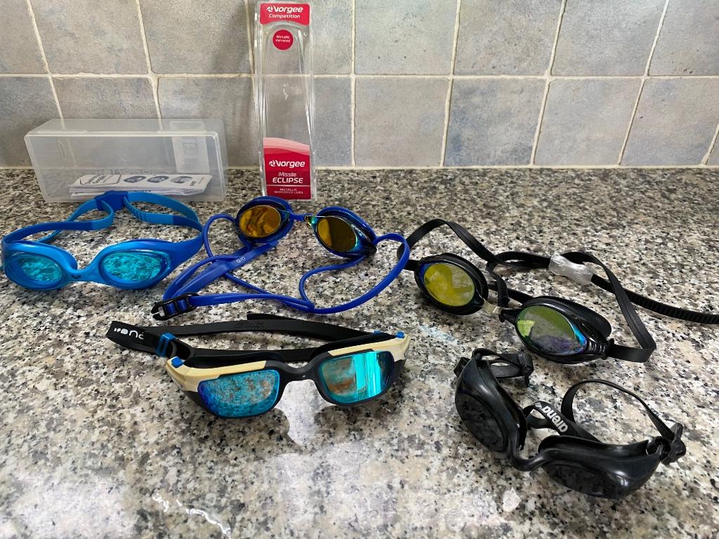 Lot de 5 lunettes de natation enfants + 1 bonnet Speedo, Sports nautiques & Bateaux, Plongée, Enlèvement, Utilisé, Lunettes de plongée ou Tuba