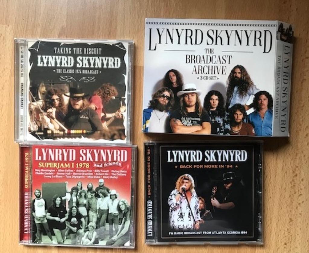 3CD BOX LYNYRD SKYNYRD-THE BROADCAST ARCHIVE-3 LIVE CONCERTS, Cd's en Dvd's, Cd's | Rock, Zo goed als nieuw, Poprock, Ophalen of Verzenden