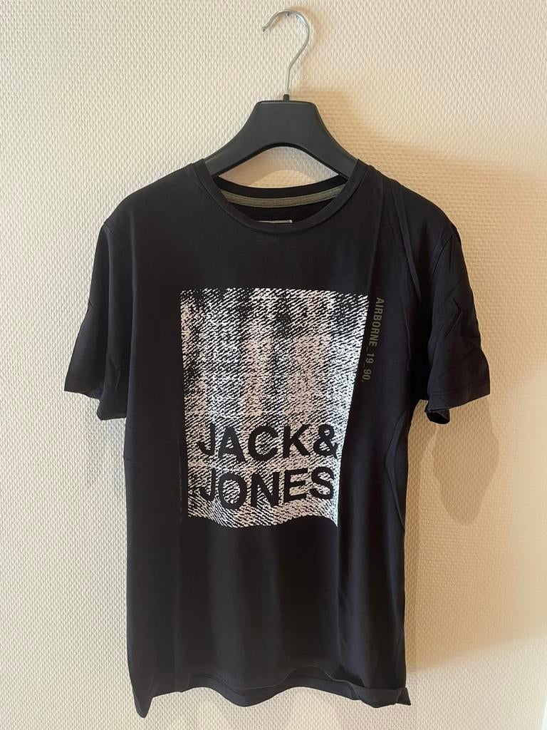 T-shirt Jack & Jones taille S, Vêtements | Hommes, T-shirts, Comme neuf, Taille 46 (S) ou plus petite, Noir, Enlèvement ou Envoi