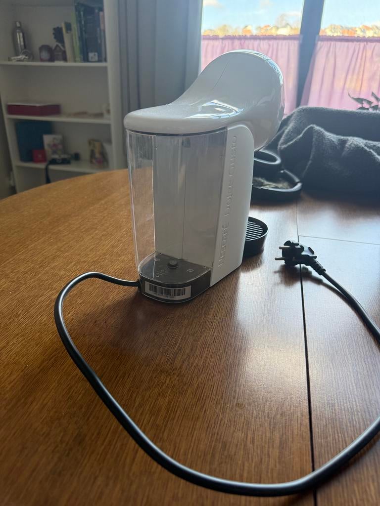 Dolce Gulsto Cafetière Genio S, Electroménager, Enlèvement, Cafetière, Dosettes et capsules de café, Réservoir d'eau amovible