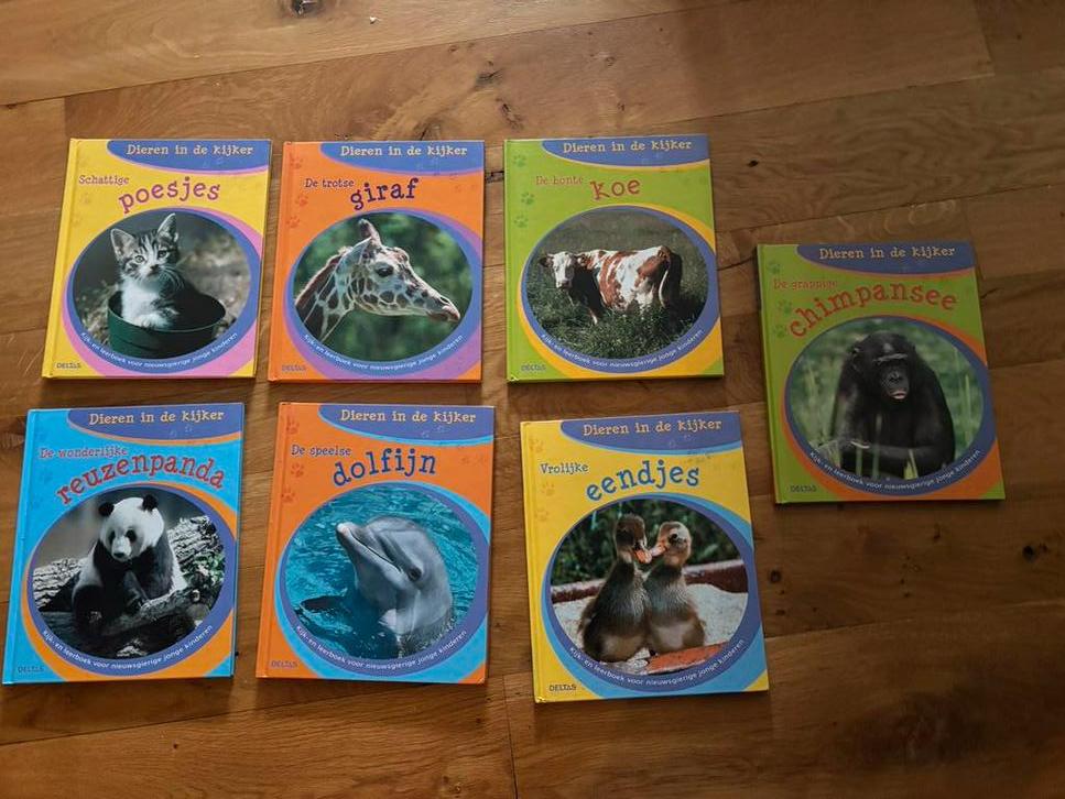 7 boekjes dieren in de kijker, Garçon ou Fille, Enlèvement ou Envoi, Comme neuf, 4 ans