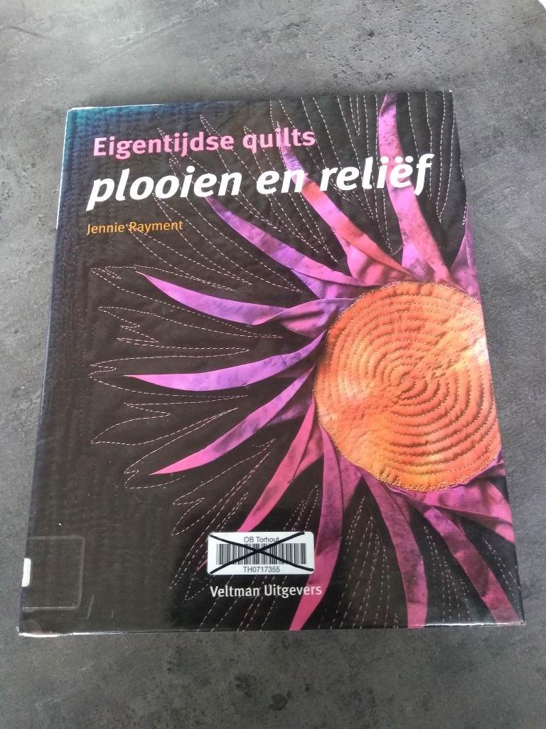 eigentijdse quilts plooien en reliëf, Boeken, Hobby en Vrije tijd, Ophalen of Verzenden