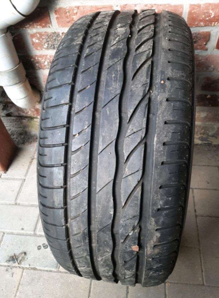 1 pneu Bridgestone 225/50/16  92W, Enlèvement, Utilisé, BMW