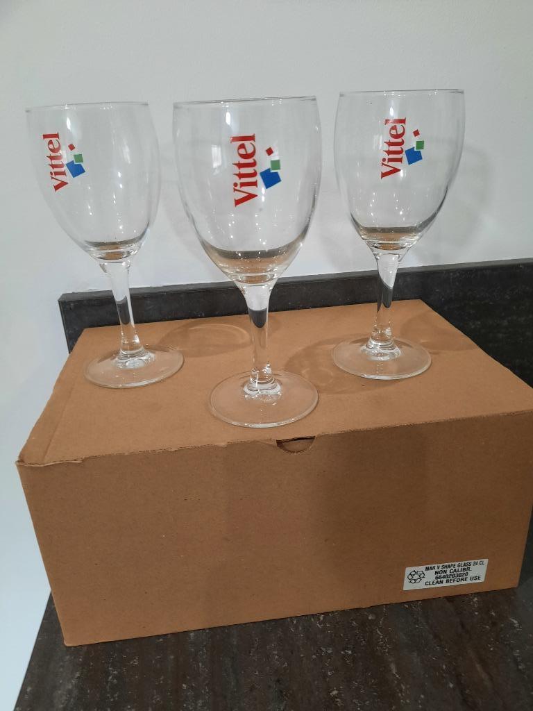 Verre a eau marque Vittel, Verzamelen, Glas en Drinkglazen, Ophalen, Nieuw, Waterglas