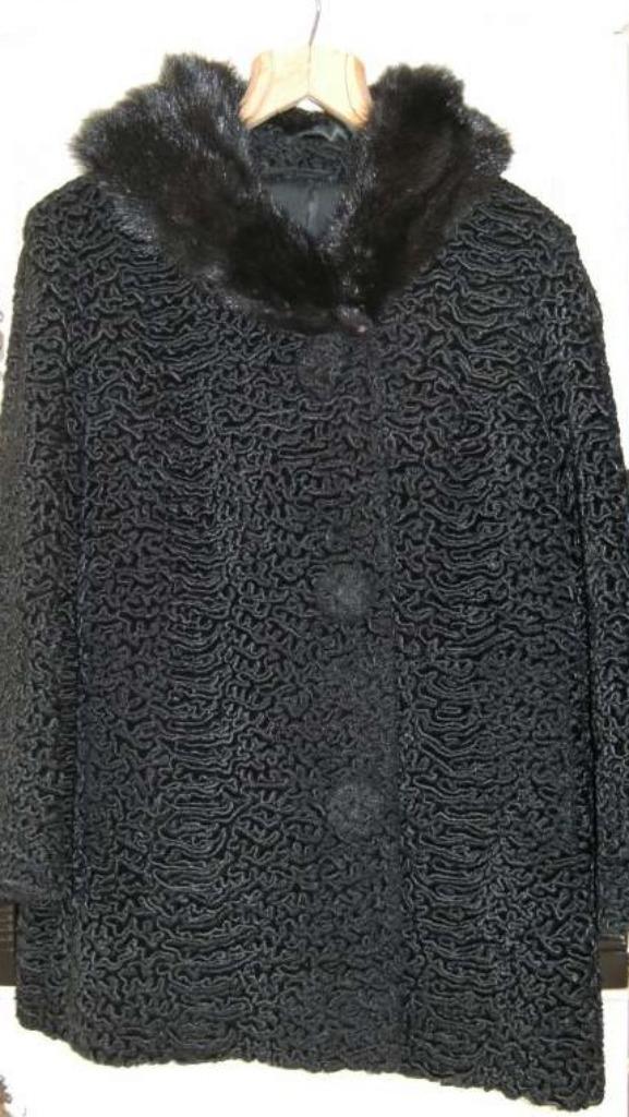 zwarte warme bouclet jas, Enlèvement ou Envoi, Comme neuf, Taille 42/44 (L), Noir