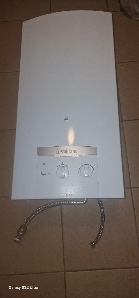 Boiler 1j oud bijna niet gebruikt, Caravans en Kamperen, Ophalen of Verzenden, Zo goed als nieuw