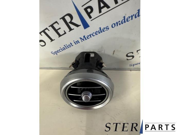Grille aération tableau de bord d'un Mercedes C-Klasse, 3 mois de garantie, Utilisé, -, -