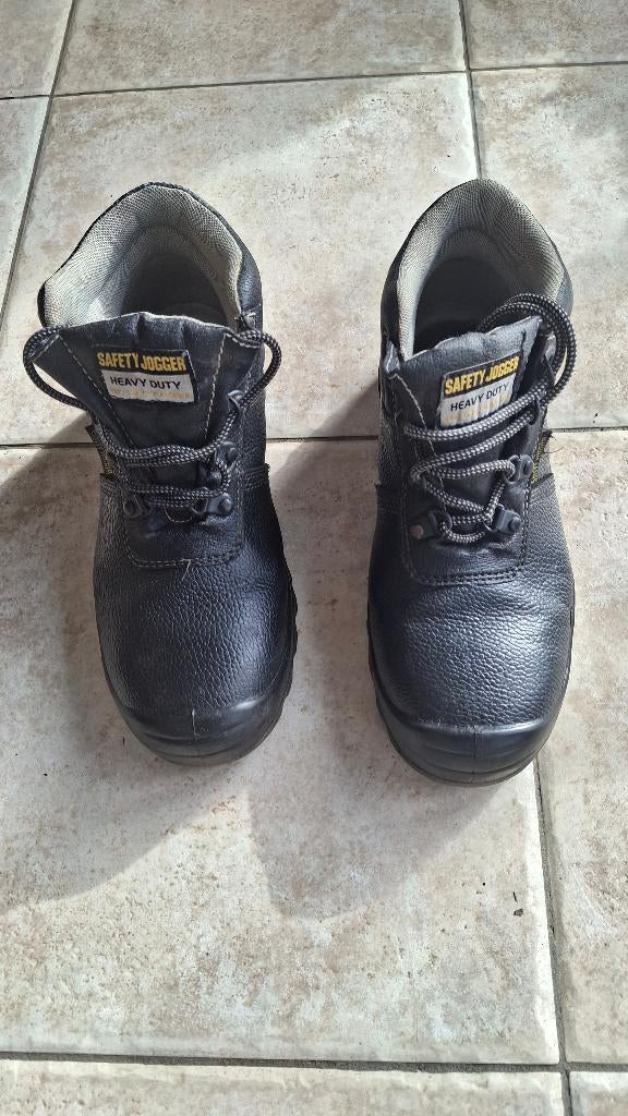 Chaussure de sécurité, Enlèvement, Utilisé