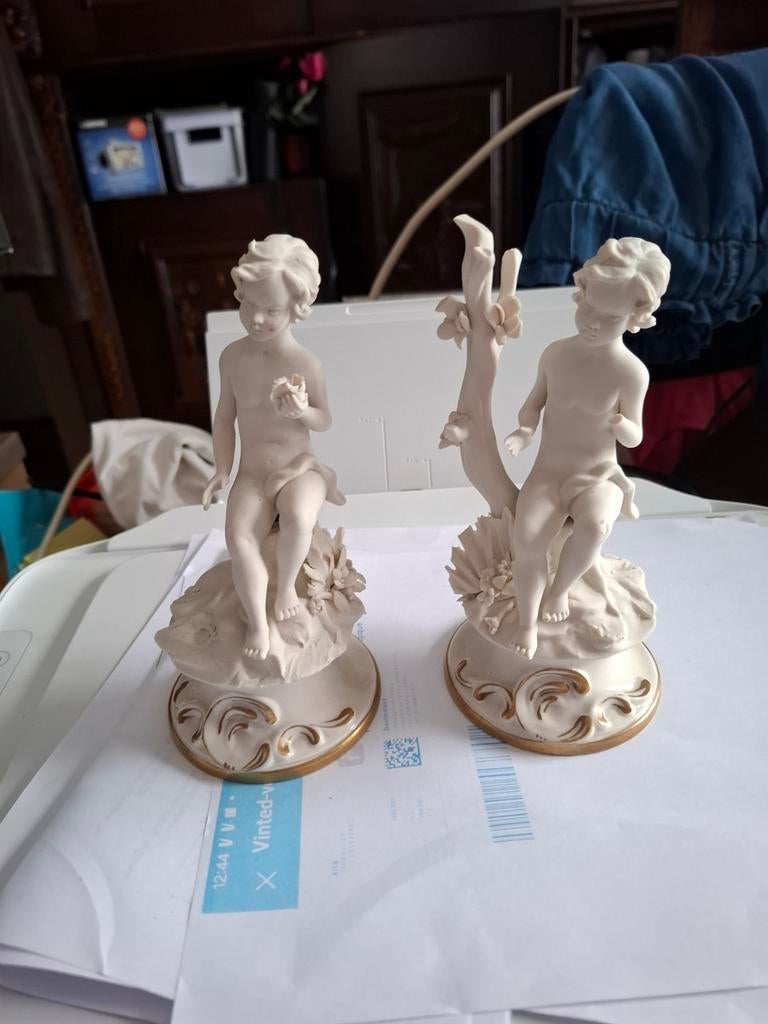 2beeldjes met nummer onderaan bieden, Ophalen