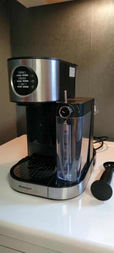 Machine à expresso , cappuccino, latte macchiato, Ophalen, Afneembaar waterreservoir, Gebruikt, Gemalen koffie