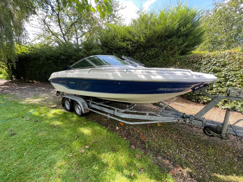 SEA RAY 190CB, Watersport en Boten, Speedboten, Ophalen, Gebruikt, Binnenboordmotor, 200 pk of meer