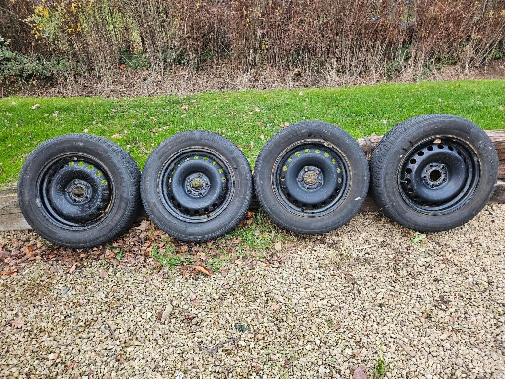 JANTES 15" MEFRO 6J15 H2X et 44 5 trous entre axe 5x108, Autos : Pièces & Accessoires, 15 pouces, Pneus hiver, Véhicule de tourisme