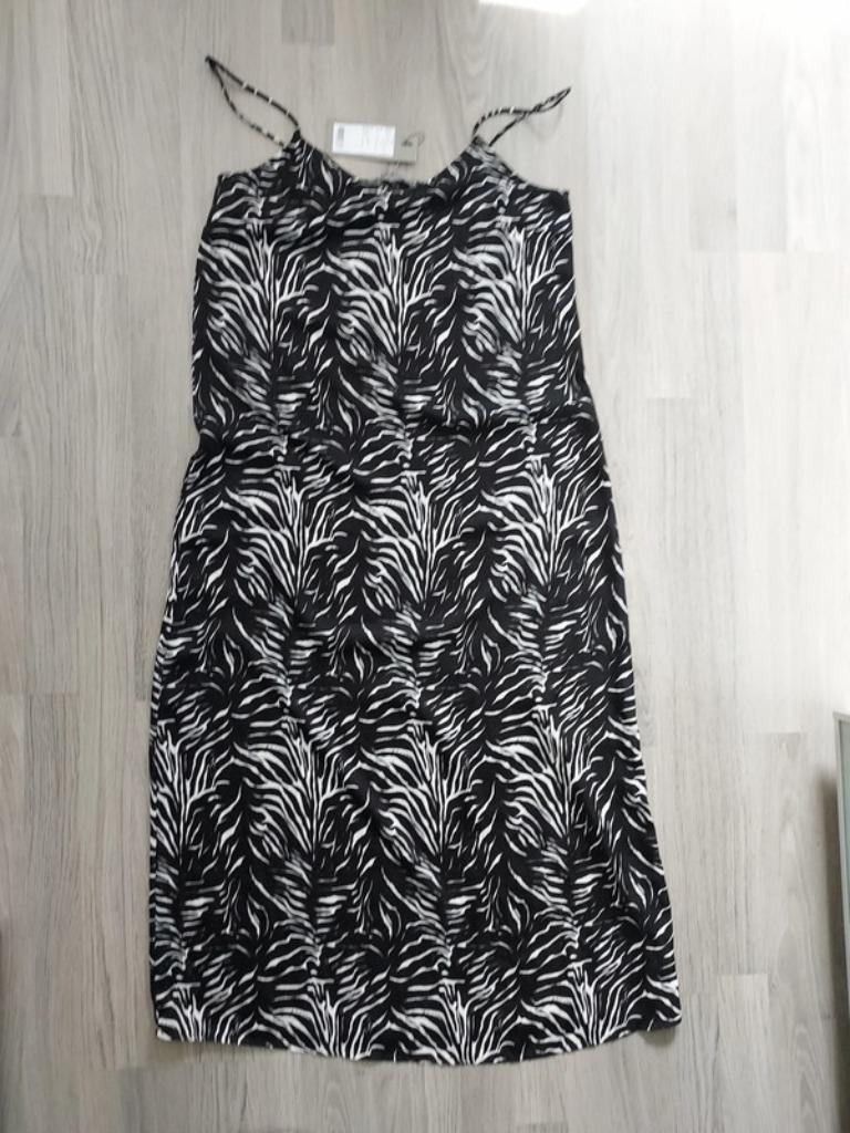 Robe Only, Neuf, Only, Enlèvement ou Envoi, Taille 36 (S)