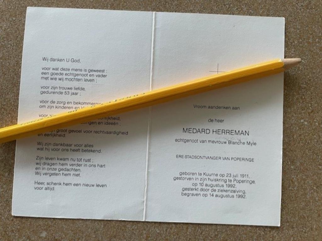 BP STADSONTVANGER VAN POPERINGE DHR MEDARD HERREMAN KUURNE, Enlèvement ou Envoi, Image pieuse
