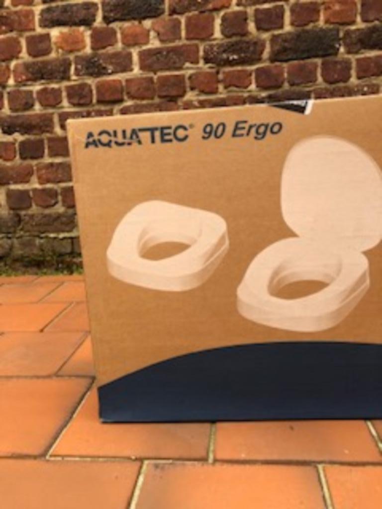 WC VERHOGING VAN 10 CM  AQUATEC 90 ERGO, Ophalen, Nieuw