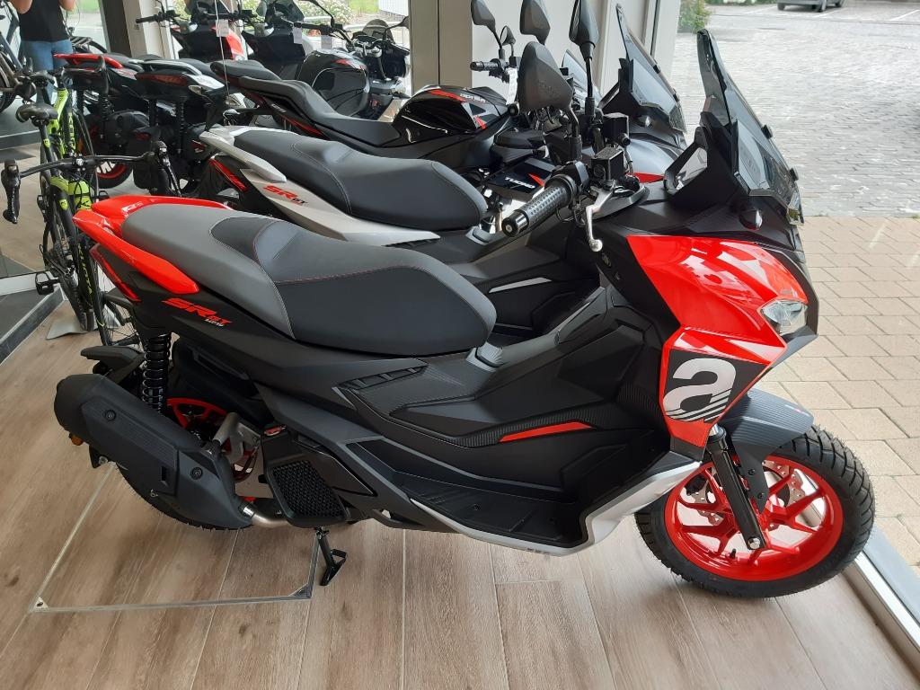 Aprillia SR GT Sport  125cc Off Dealer Vertriest Deinze, Vélos & Vélomoteurs, Scooters | Aprilia, Neuf, Autres modèles, 125 cm³