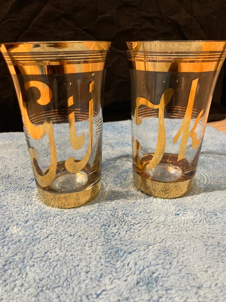 2 verres Laekens aux bords dorés « toi » et « moi » ;, Enlèvement ou Envoi