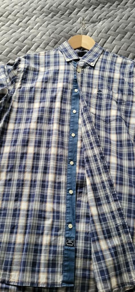 Chemise homme taille L, Enlèvement
