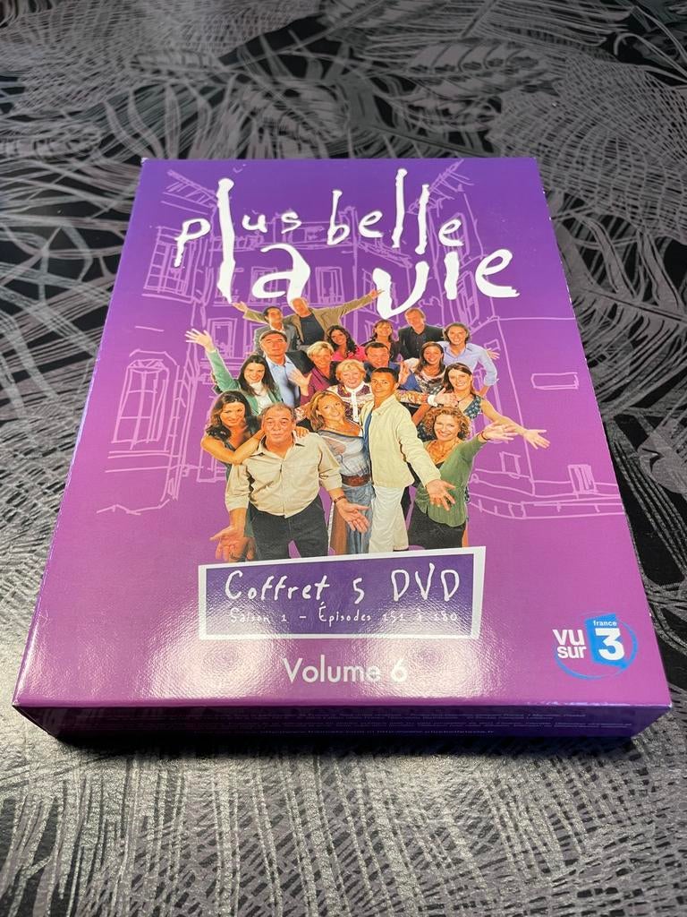 Dvd volume 6 plus belle la vie coffret 5 DVD, Tous les âges, Comme neuf, Autres genres, Coffret