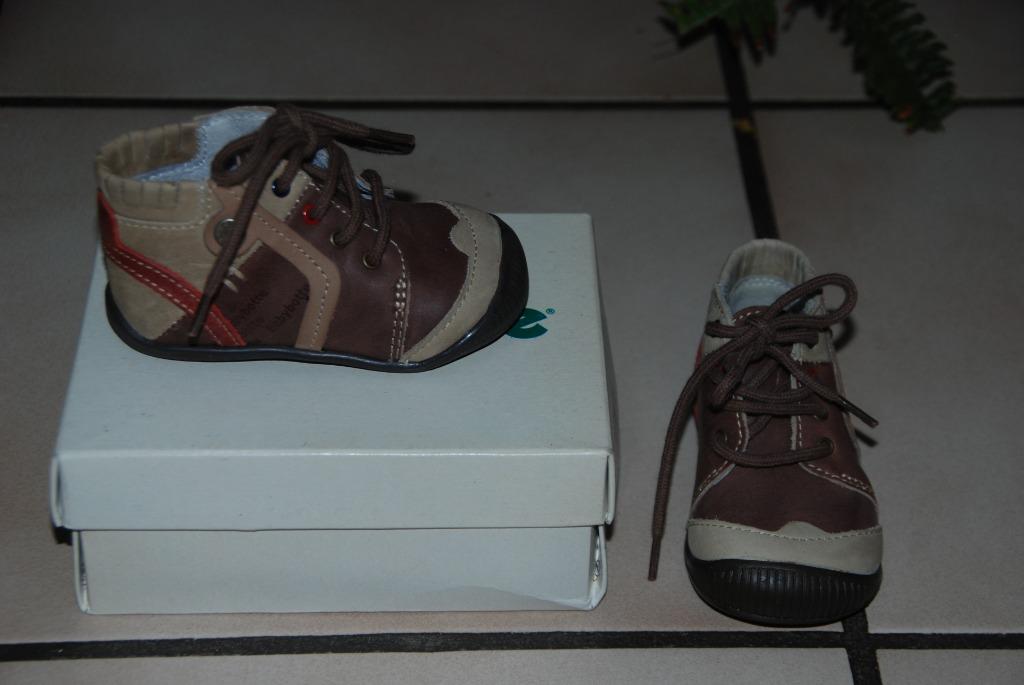 Babyboot „first steps boots” bruin schoenmaat 19 als NIEU, Laarsjes, Ophalen of Verzenden, Zo goed als nieuw, Babybotte