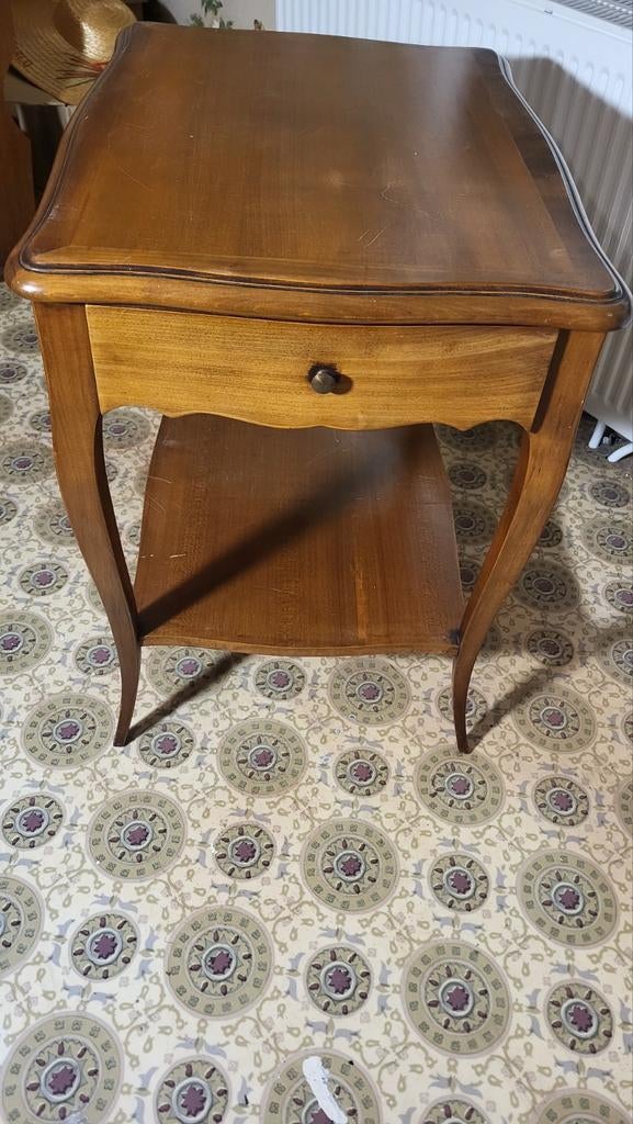Vintage houten bijzettafel met lade — Louis XV-stijl, Antiek en Kunst, Ophalen