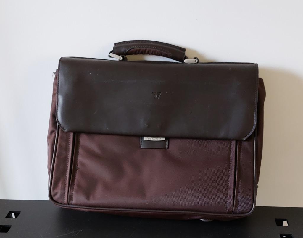 Ordinateur portable/sacoche, Enlèvement, Comme neuf, Brun, Autres marques