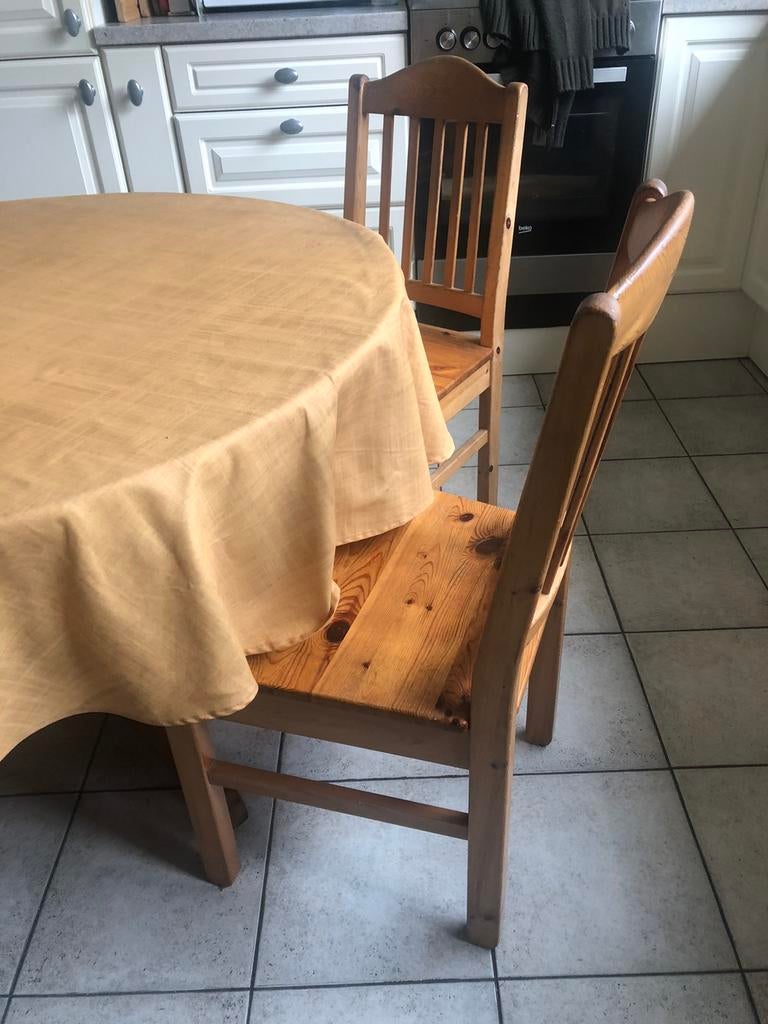 Geharste ronde tafelkleden, Enlèvement, Utilisé, Autour de