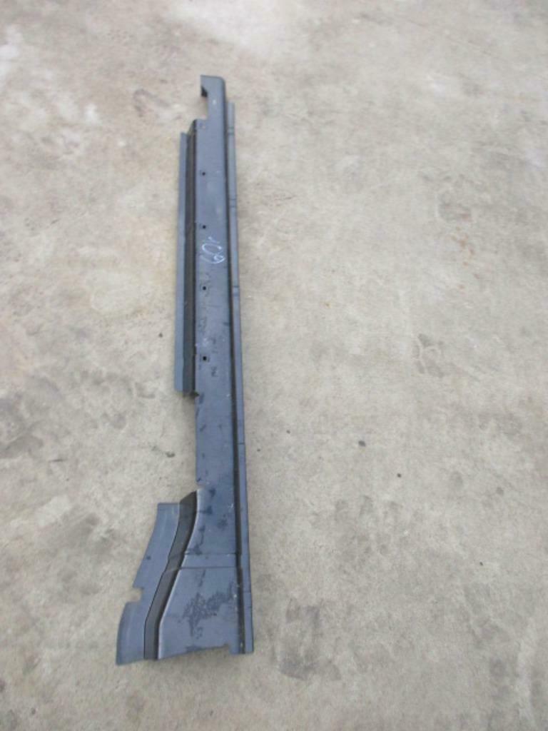 Maserati 3200 GT / GTA rechter zijbalk buitenbekleding, Ophalen of Verzenden, Nieuw, Maserati