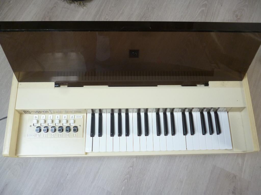 Clavier Magnus, Musique & Instruments, Instruments | Pièces, Comme neuf, Clavier ou Synthétiseur, Enlèvement