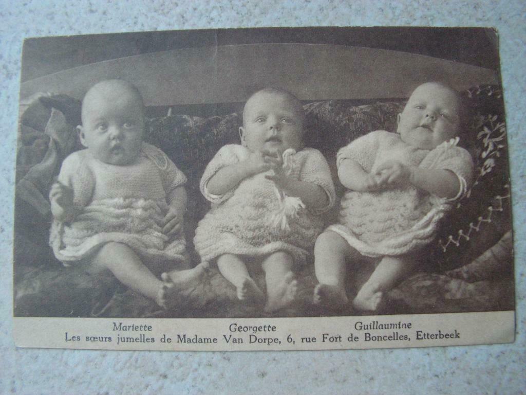 Oude postkaart “Les soeurs jumelles », Verzamelen, Postkaarten | Themakaarten, Ongelopen, Kinderen, Ophalen of Verzenden