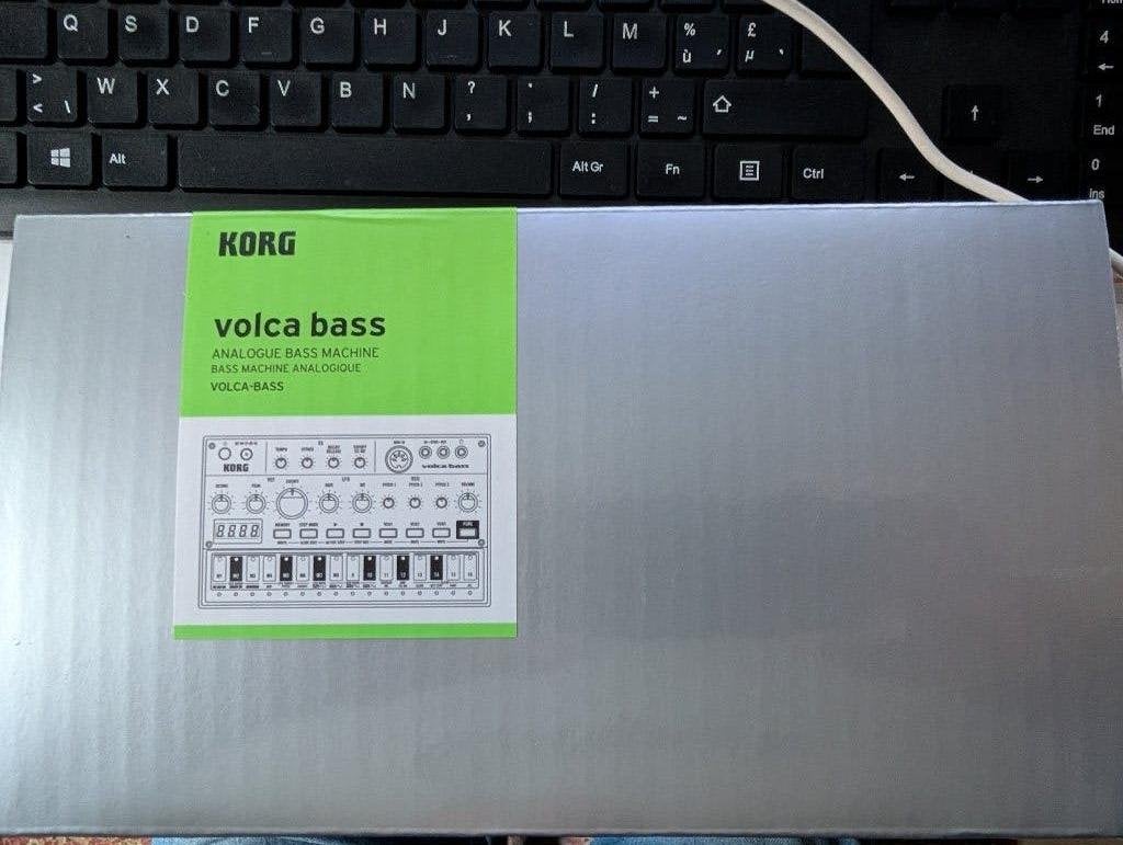 Korg Vocal Bass, als nieuw in originele doos, Ophalen, Zo goed als nieuw, Korg, Met midi-aansluiting