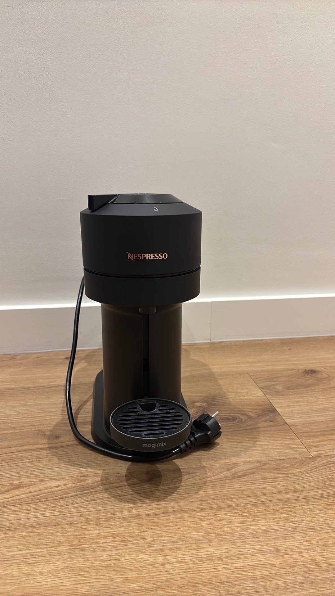 Nespresso vertuo NextD Matt Black Magimix, Ophalen, Gebruikt, Espresso apparaat, 1 kopje