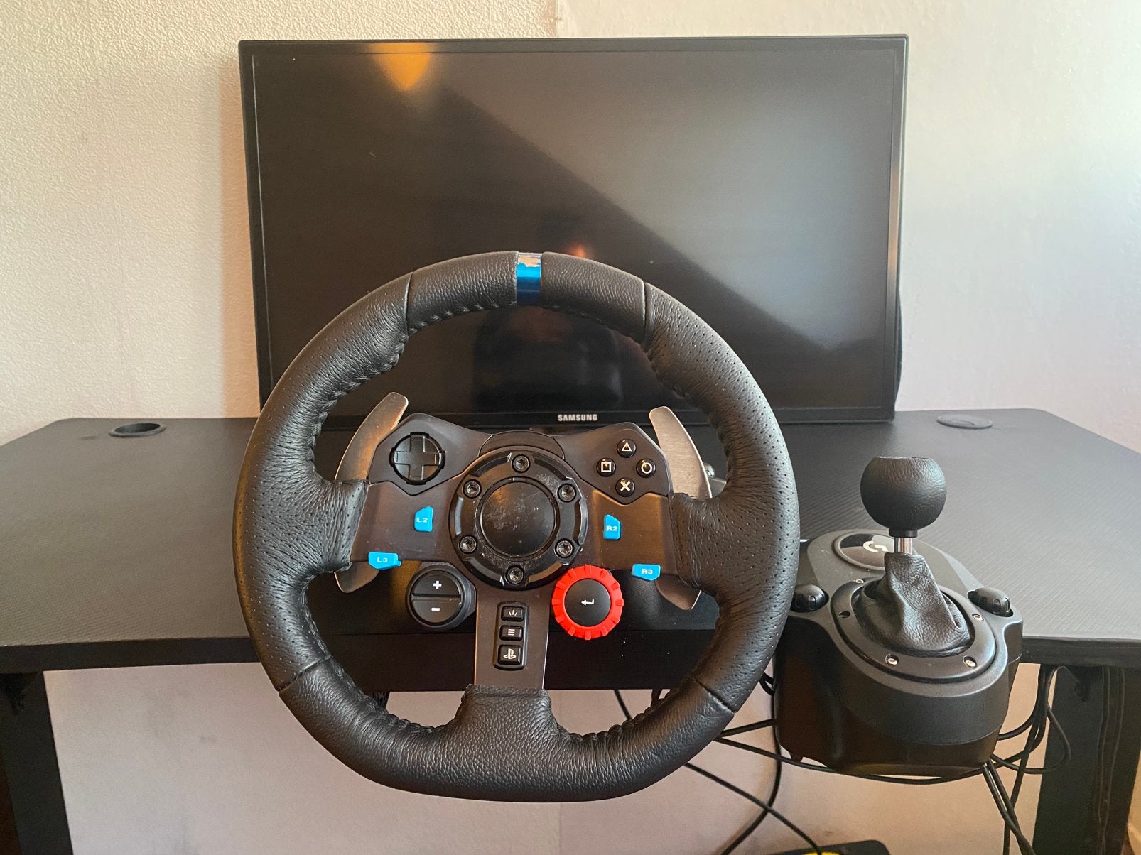 Je vend mon velant plus pedalles compatible avec ps4/ps5/pc, Consoles de jeu & Jeux vidéo, Enlèvement ou Envoi, Comme neuf