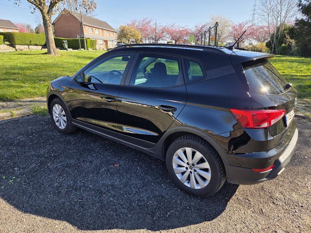 Seat Arona 1.0essence tsi année 2024 Noir 23.000km, Commande vocale, Achat, 65 kW, Boîte manuelle
