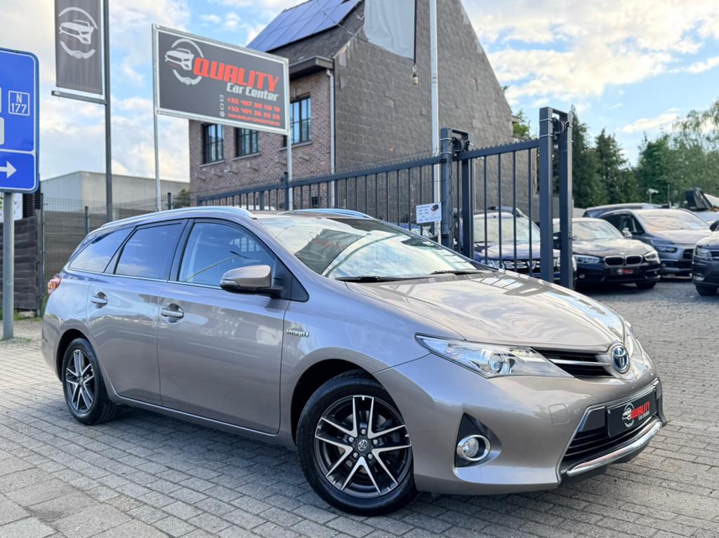 Toyota Auris Hybride 1.8i HSD 2015 152dkm Camera Xenon Full, Auto's, Stof, 4 cilinders, Beige, Bedrijf