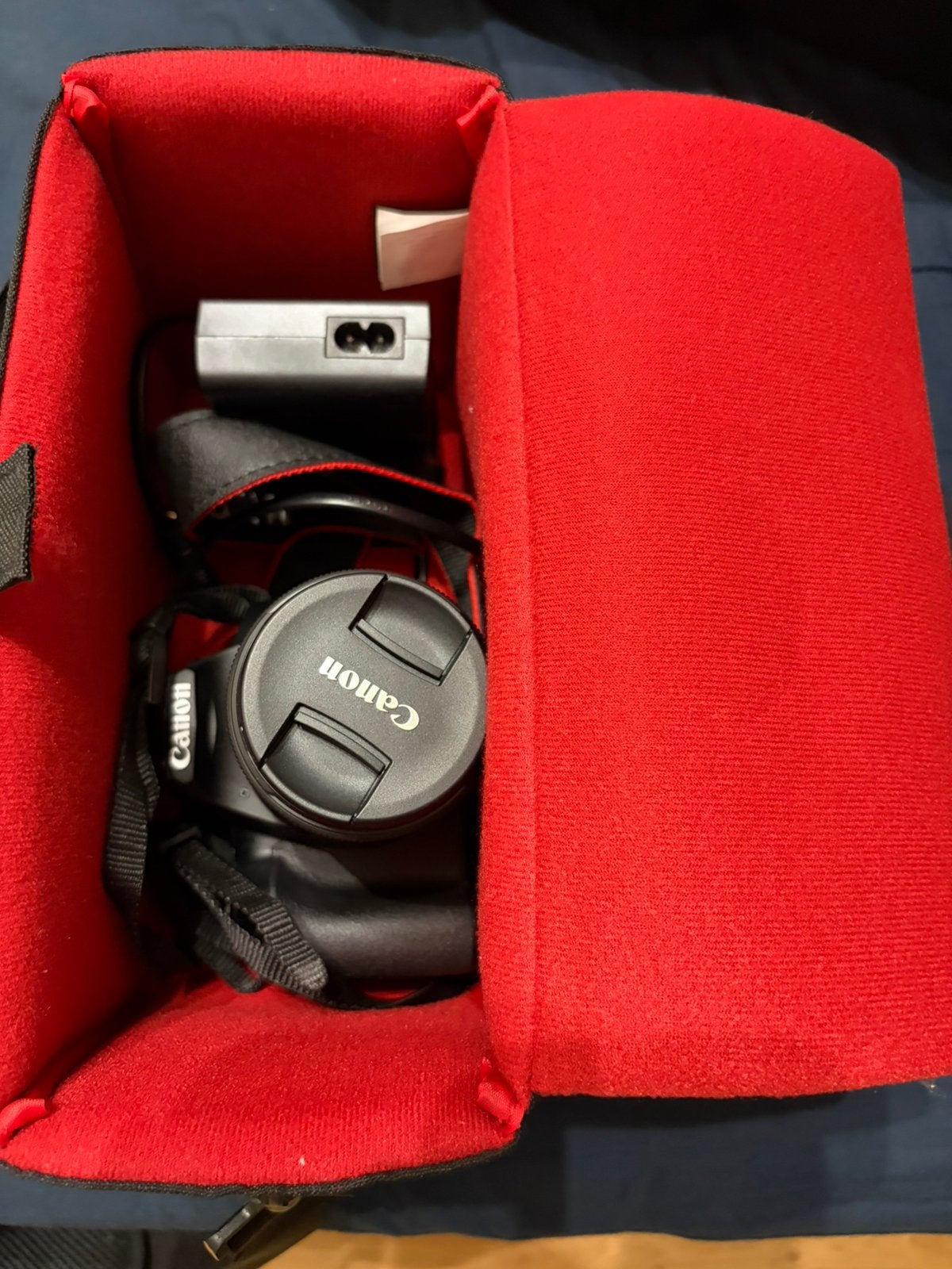 €900 of goed bod !Canon EOS 250D + Nikon D5600 + 2 lenzen, Ophalen, Zo goed als nieuw