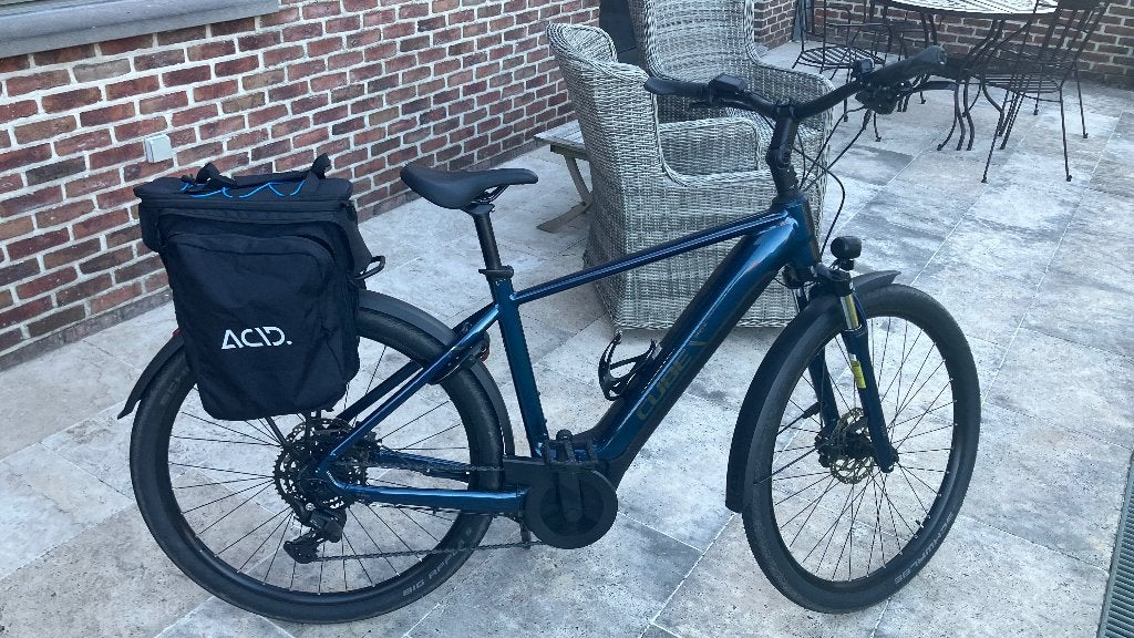 E-bike CUBE Touring Hybrid One 625 H54, Vering, 10 tot 15 versnellingen, Schijfrem, 53 tot 57 cm