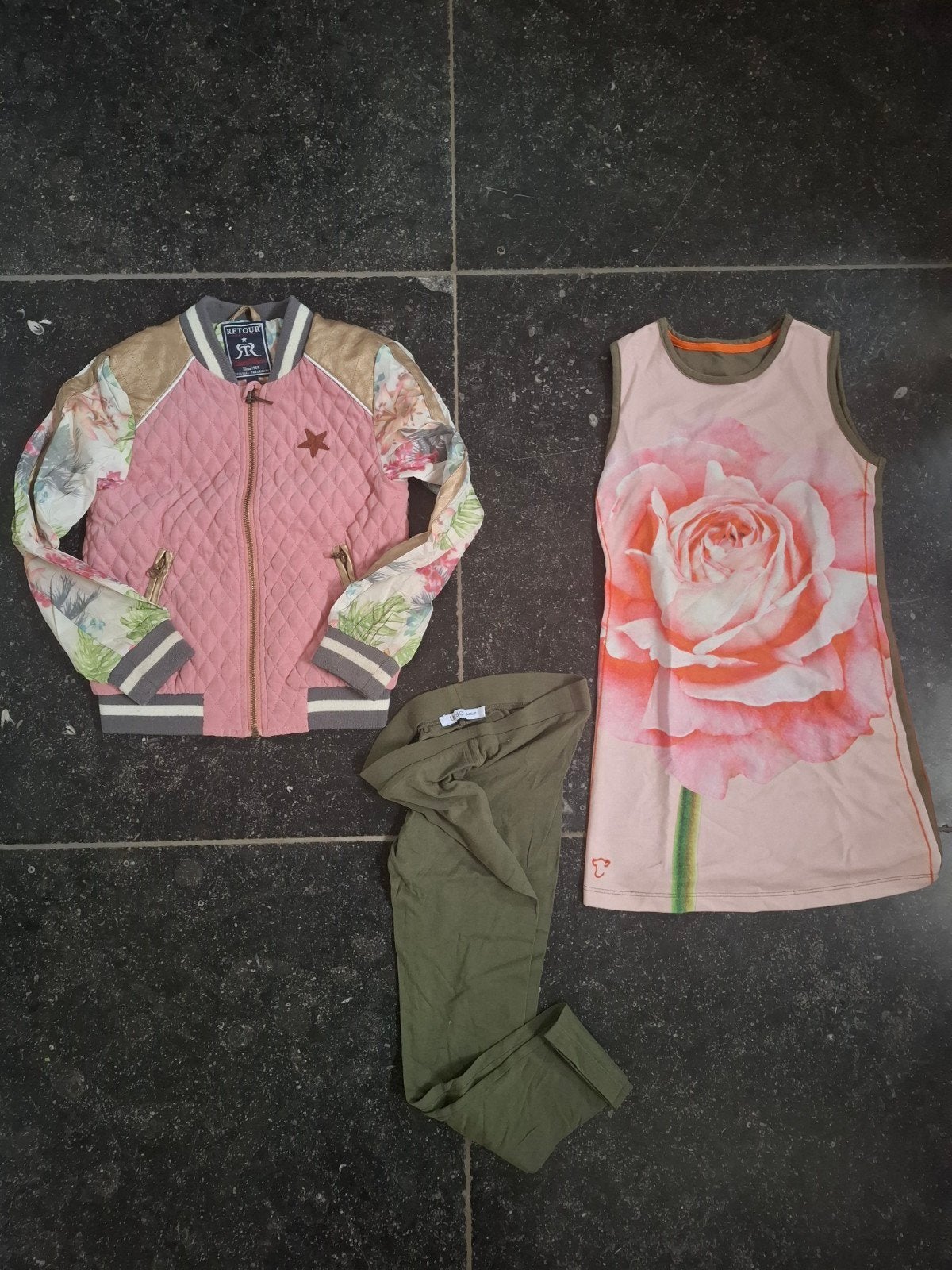 Kledingpakket (10 stuks)  maat 128/8jaar, Enfants & Bébés, Vêtements enfant | Taille 128, Enlèvement, Manteau