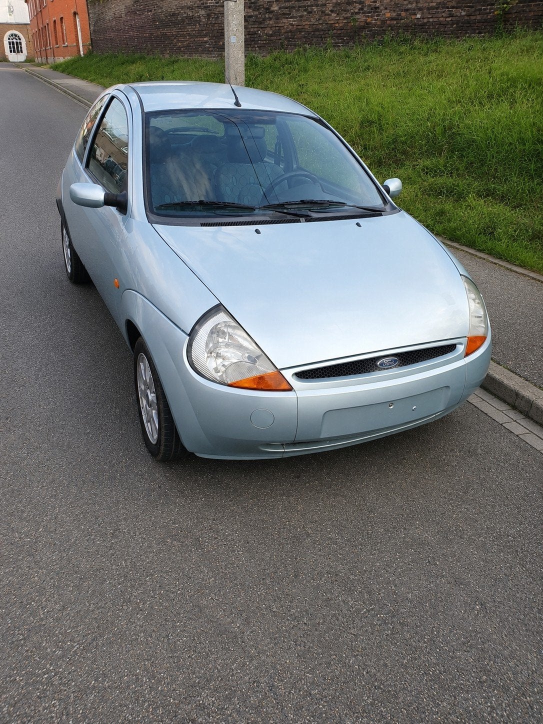 ford ka 1.3 essence avec feuille rose et entretien ok, Autos : Pièces & Accessoires, Autres pièces automobiles, Enlèvement ou Envoi