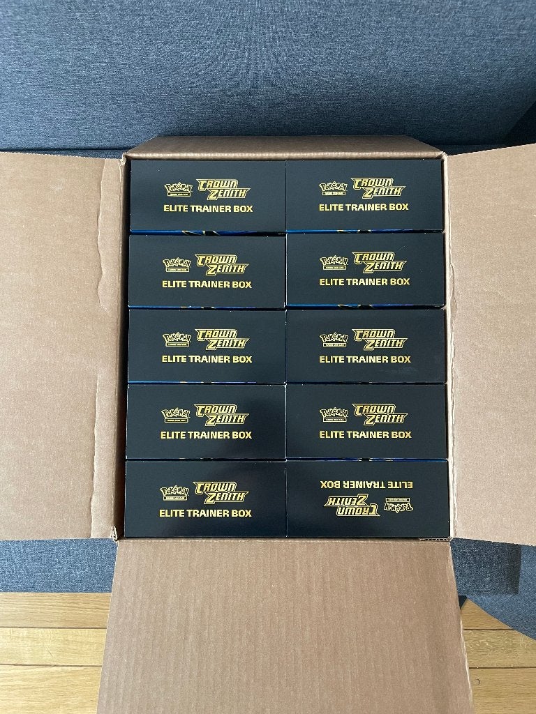 Pokemon Crown Zenith Bulk Case (~1000 kaarten + accessoires), Hobby en Vrije tijd, Ophalen, Gebruikt, Boosterbox