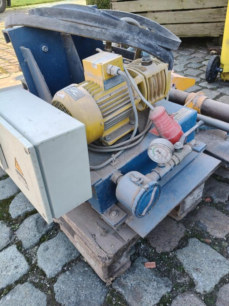 Vacuumpomp met hefvermogen 900kg, Doe-het-zelf en Bouw, Ophalen
