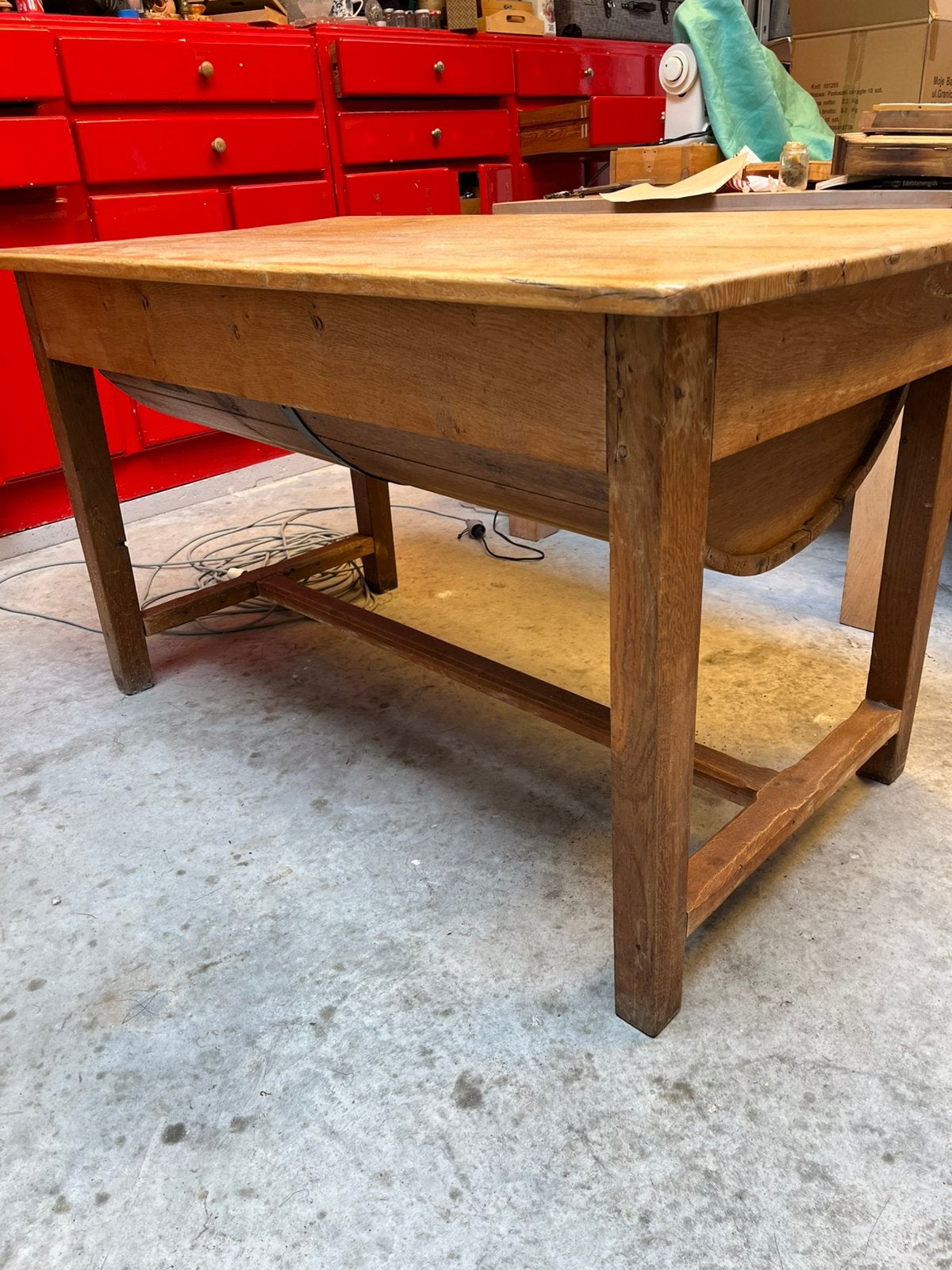 Bakkerstafel, Enlèvement
