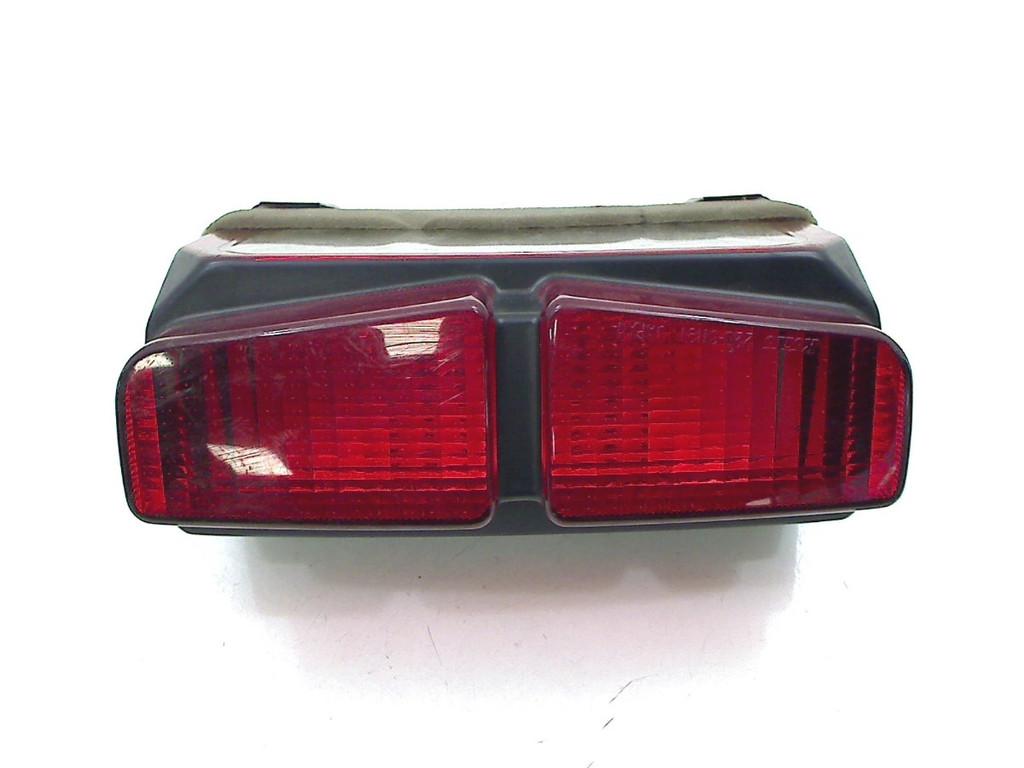 FEU ARRIÈRE FZS 600 Fazer 1998-2001 (FZS600) (220-31346), Dhr. S. di Majo, Utilisé, Info@cama-motorparts.nl, P.J. Troelstraweg 8 8
3144 CX  MAASSLUIS, NL