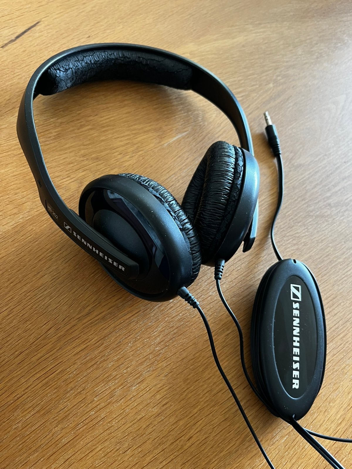 Sennheiser koptelefoon met extra lange kabel, Audio, Tv en Foto, Hoofdtelefoons, Ophalen of Verzenden, Gebruikt, Over-ear, Sennheiser