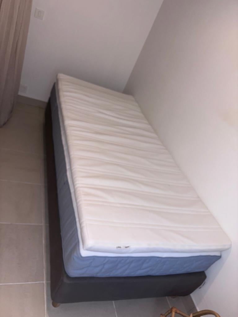 IKEA eenpersoons boxspring 90x200, Ophalen, Zo goed als nieuw, Eenpersoons