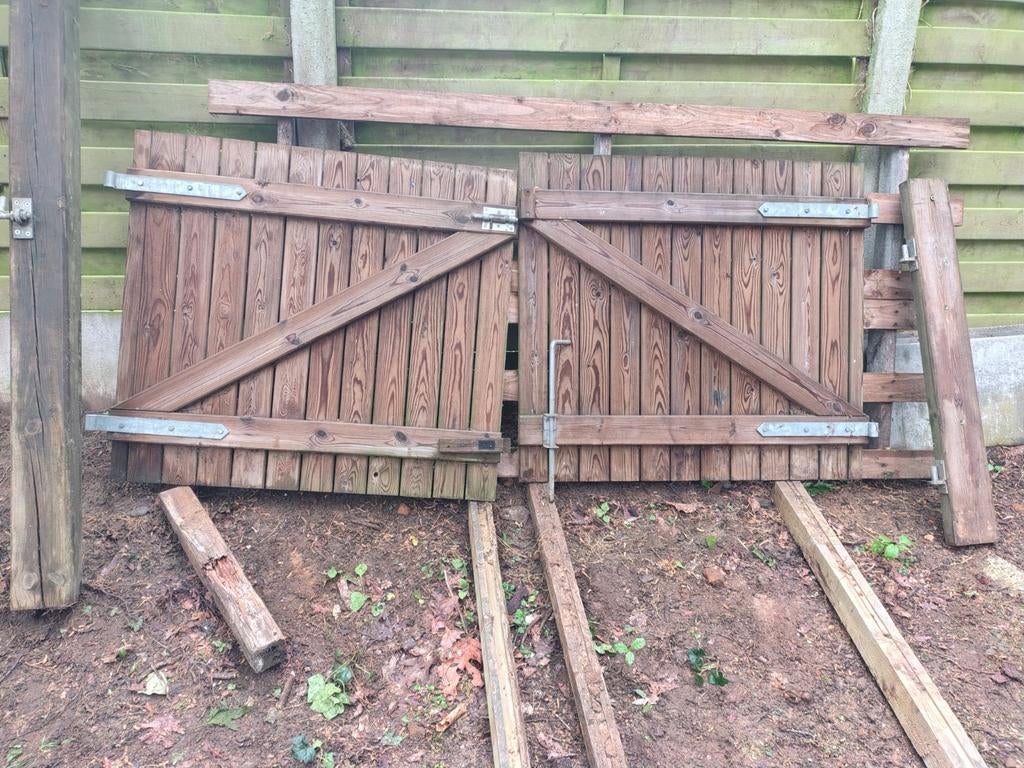 Stevige poort, gaat jarenlang mee.
B-115cm 2x
 H-104cm, Enlèvement, Utilisé, Bois