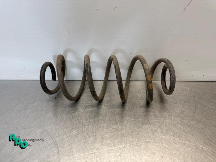 Schroefveer achter van een Opel Agila (Agila 08-), Gebruikt, -, -, Opel
